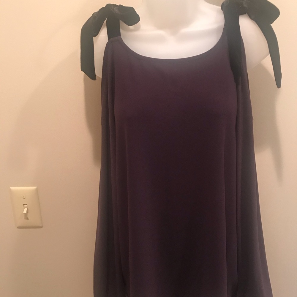 Cold Shoulder Tunic Top With Long Sleeves Plum M